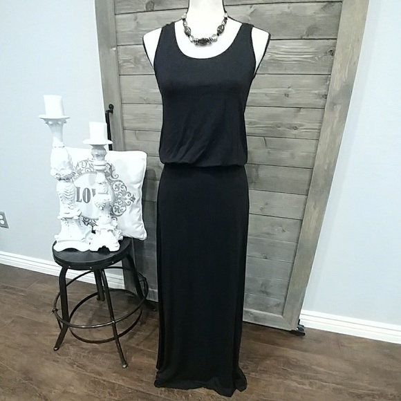 Bella Luxx Dresses & Skirts - BELLA LUXX BLACK RACERBACK MAXI